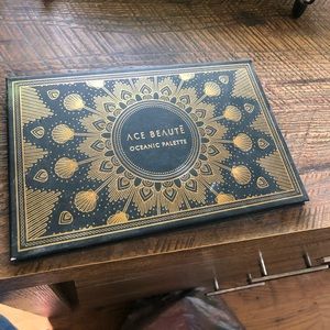 Ace Beaute Oceanic palette